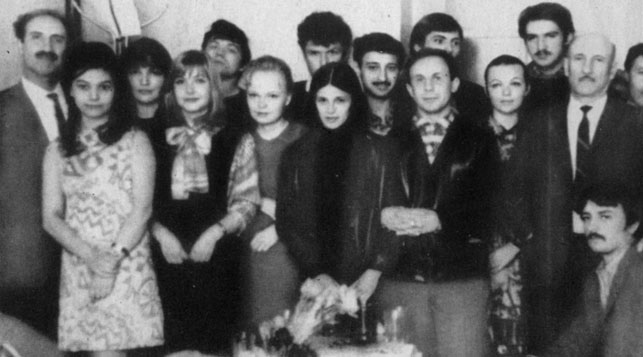Студенты мастерской народного артиста СССР, кинорежиссера С. Герасимова поздравляют своего учителя с 65-летием