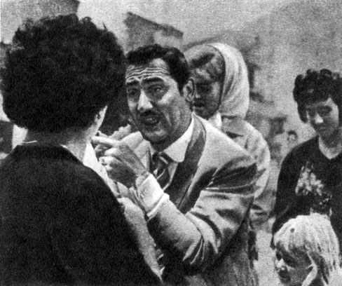 'Человек мафии'. Реж. А. Латтуада. (В центре - актёр А. Сорди.) 1962