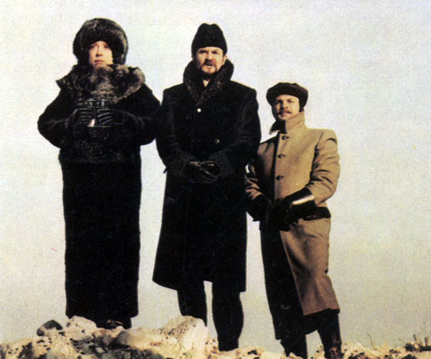 'Васса'. Реж. Г. Панфилов. (Слева Васса - И. Чурикова.) 1983